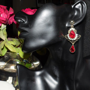 NEW BETSEY JOHNSON FASHION JEWELRY ~